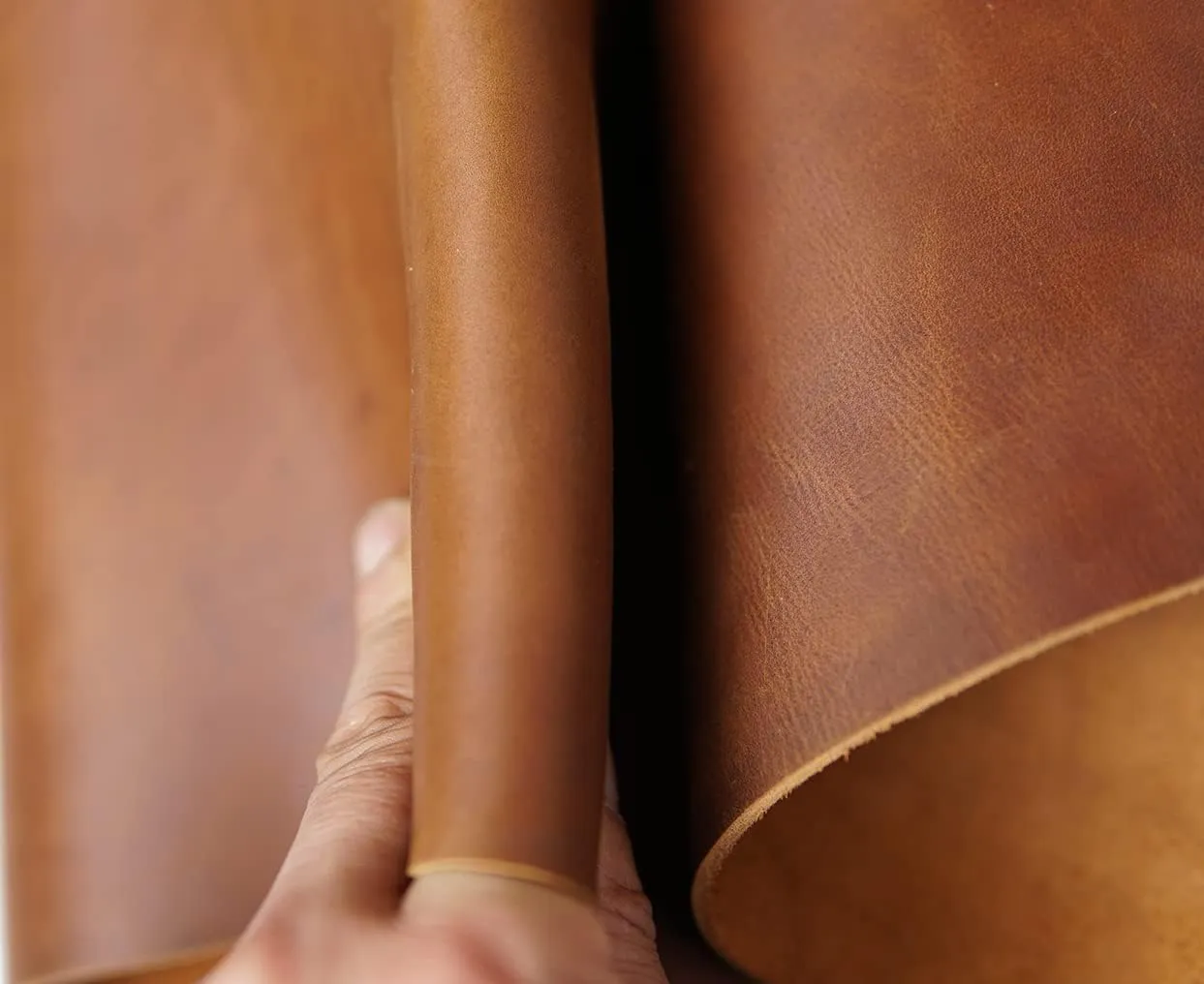 Bourbon Brown Tooling Leather Sheets for Crafts 2.0mm (4.5-5.0 oz) Thick Full Grain Cowhide Leather Pieces Crafting Leather Square