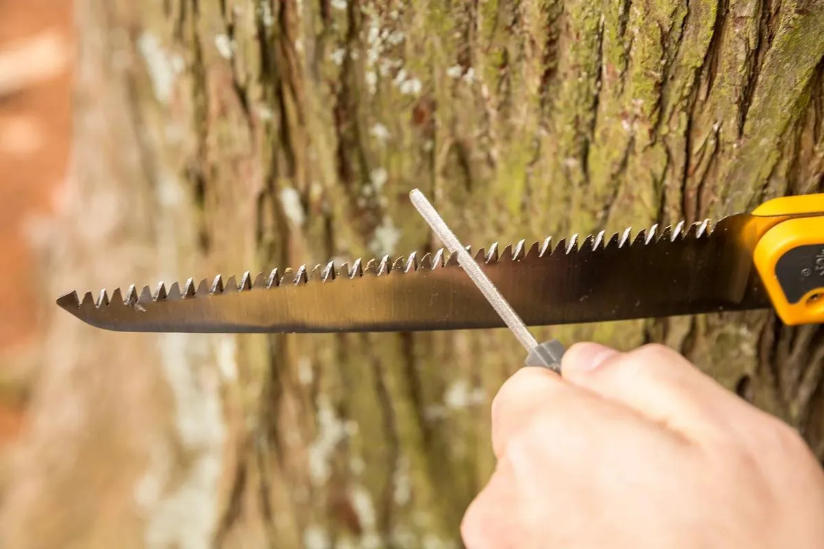 Smiths Folding Limb Saw