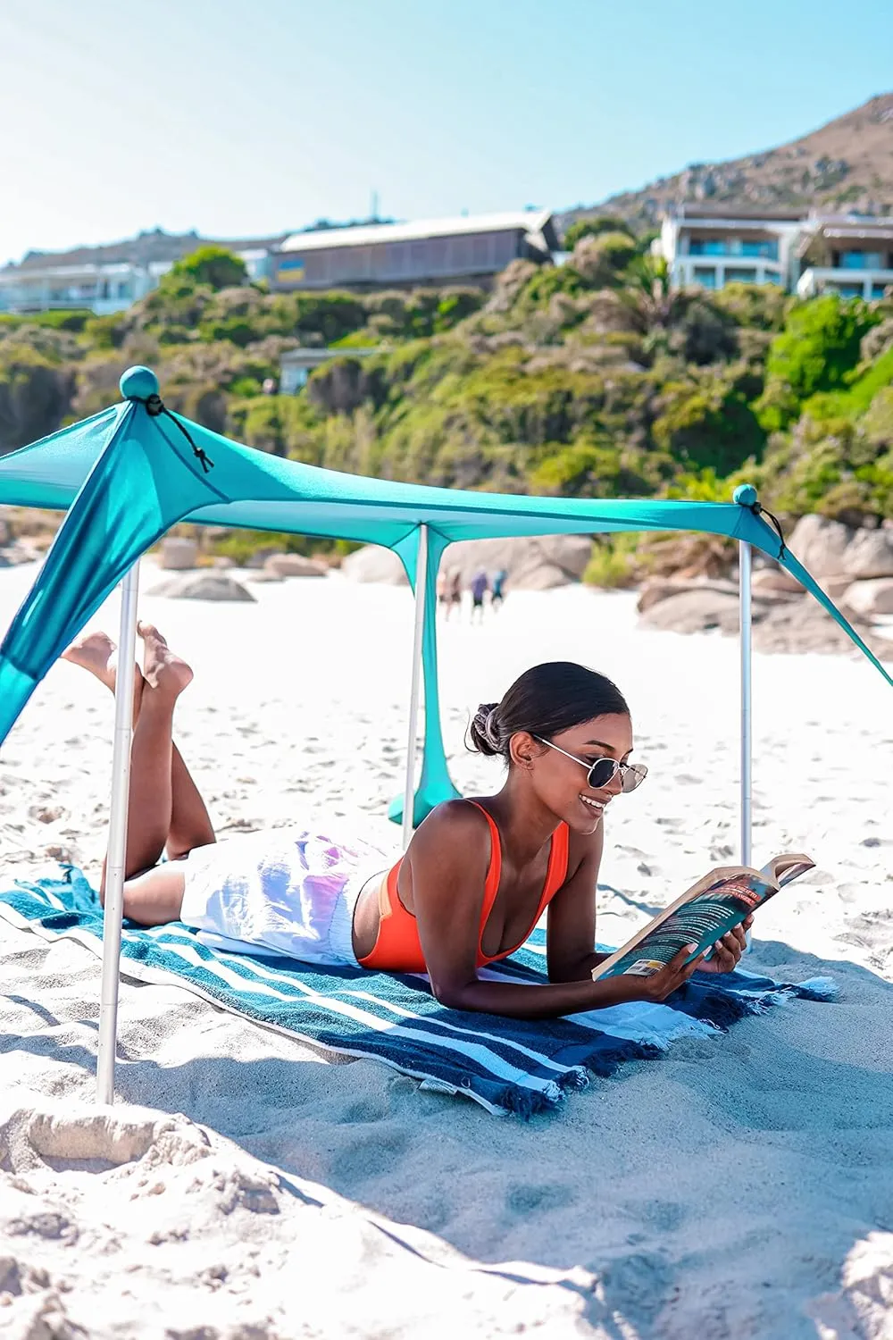 SUN NINJA Baby Pop-up Beach Tent, UPF50  Beach Shade Canopy, Sun Shelter with Carry Bag, Ground Pegs and Stability Poles, Outdoor Shade for Camping, Fishing, Backyard Fun or Picnics (Turquoise)