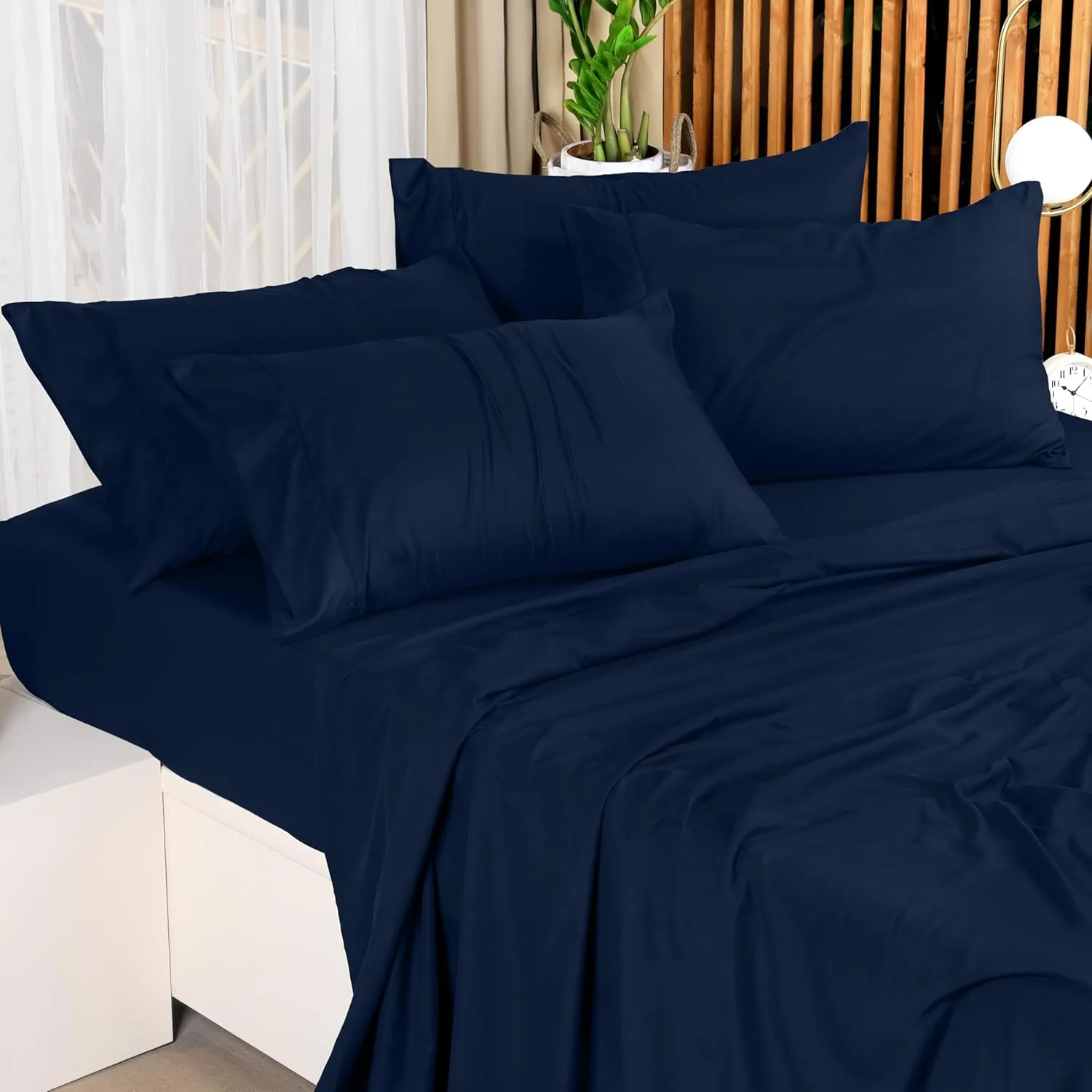 Utopia Bedding Queen Bed Sheets Set - 4 Piece Bedding - Brushed Microfiber - Shrinkage and Fade Resistant - Easy Care (Queen, Navy Blue)