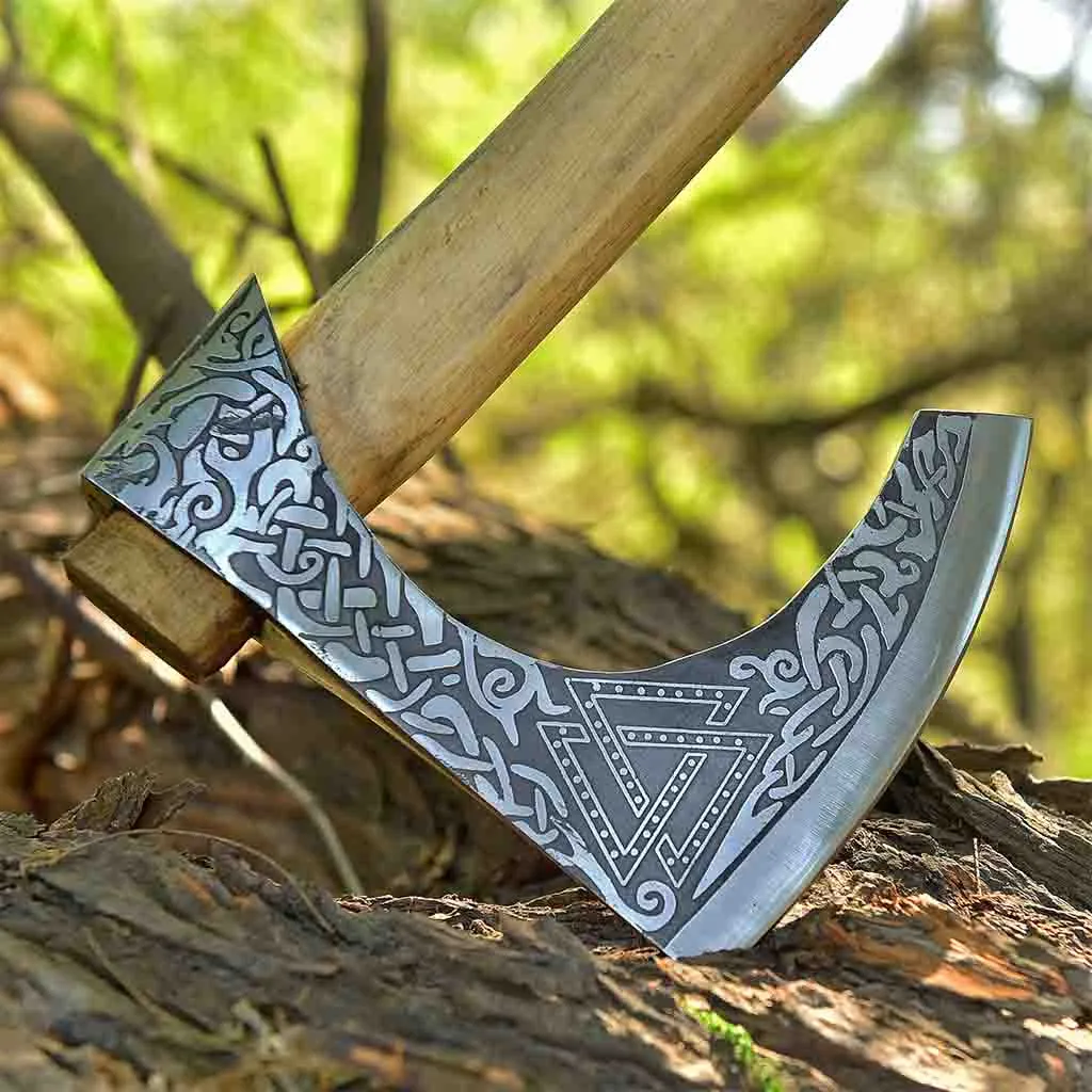 Viking Axe with Walnut Handle Ivar AXE101GLD