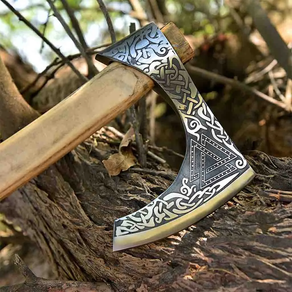 Viking Axe with Walnut Handle Ivar AXE101GLD